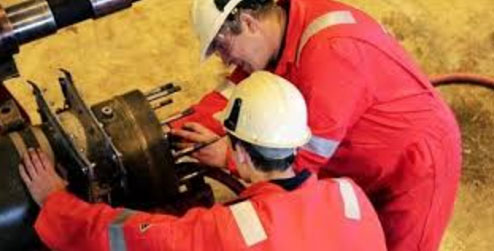 Sử dụng đồ bảo hộ khi dùng bơm định lượng hóa chất